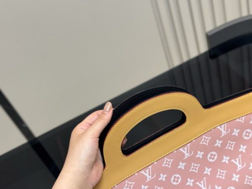 LV handbag - Image 8