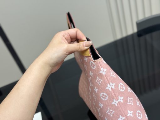 LV handbag - Image 4