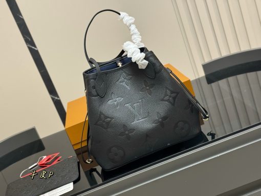 LV shopping bag - Image 2