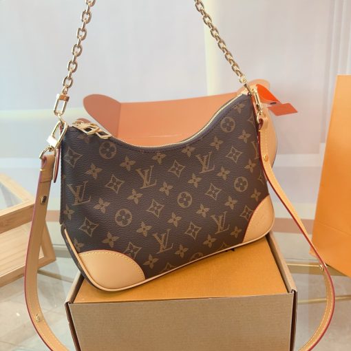 LV horn bag - Image 8