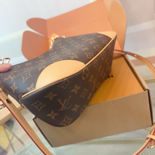 LV horn bag - Image 5