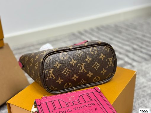 LV bucket bag - Image 4
