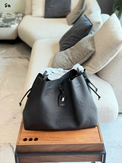 LV shopping bag - Image 10