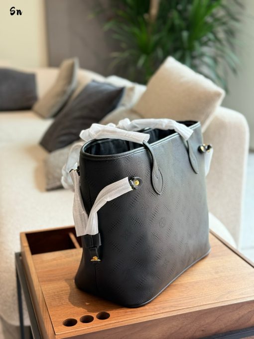 LV shopping bag - Image 3