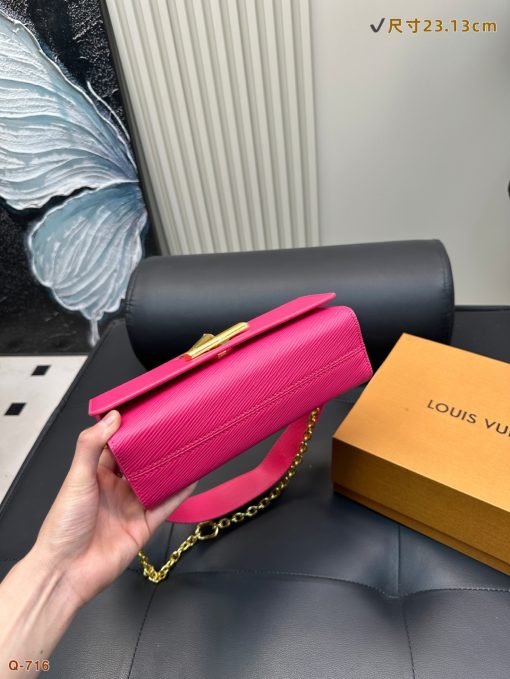LV chain bag - Image 7