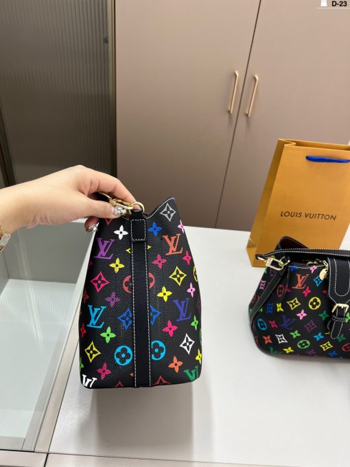 LV bucket bag - Image 9