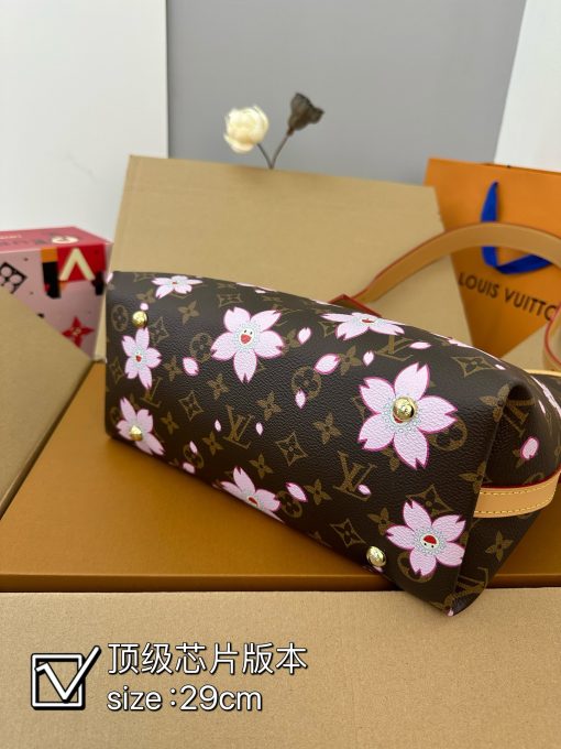 LV Carryall - Image 3