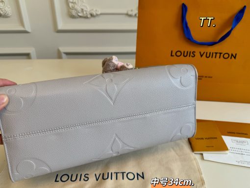 LV shopping bag - Image 7