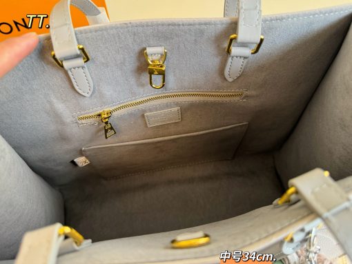 LV shopping bag - Image 2