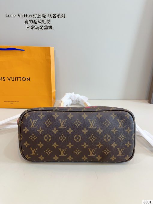 LV shopping bag - Image 7