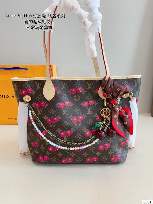 LV shopping bag - Image 4