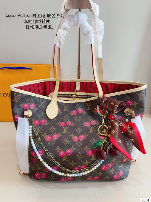 LV shopping bag - Image 3