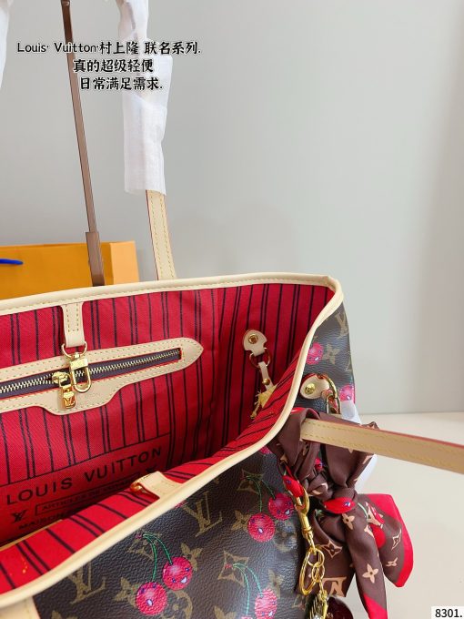 LV shopping bag - Image 2