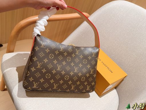 LV underarm bag - Image 7