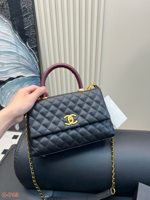 CHANEL handbag - Image 8