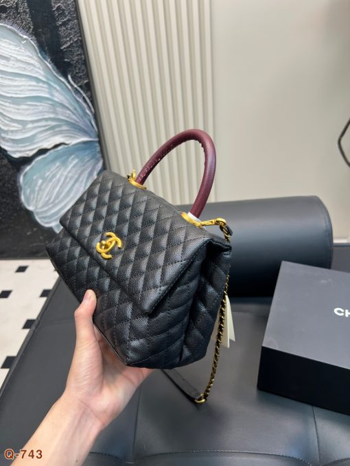 CHANEL handbag - Image 4