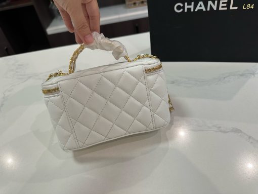CHANEL cosmetic bag - Image 4