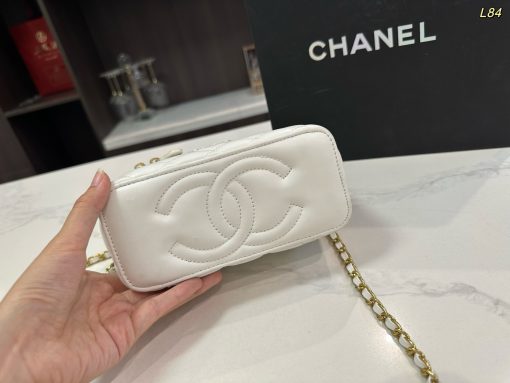 CHANEL cosmetic bag - Image 3
