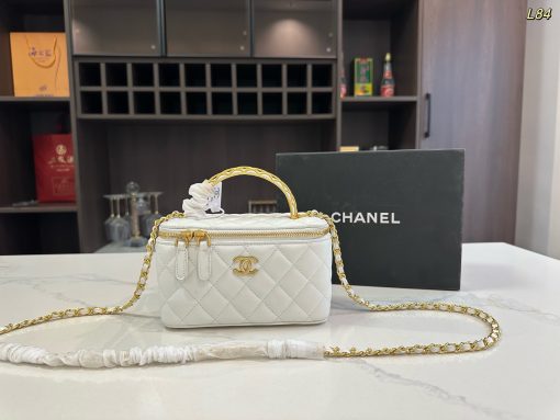CHANEL cosmetic bag - Image 10