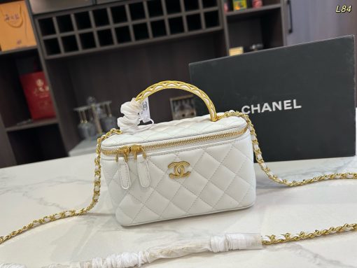 CHANEL cosmetic bag - Image 8