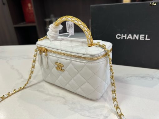 CHANEL cosmetic bag - Image 5