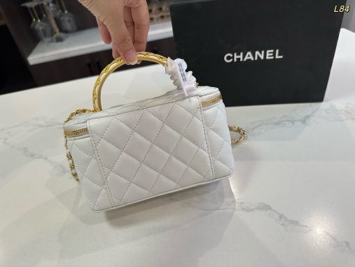 CHANEL cosmetic bag - Image 3