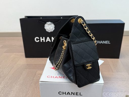CHANEL tote bag - Image 9
