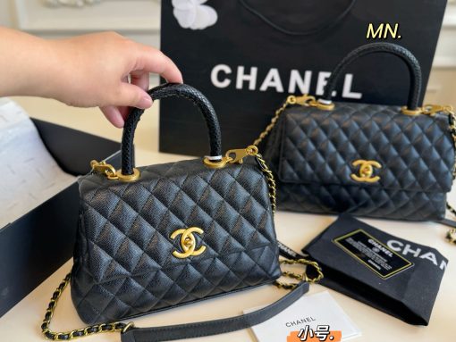 CHANEL handbag - Image 9