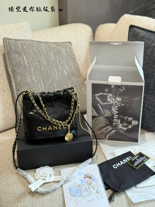 CHANEL Garbage bag - Image 7