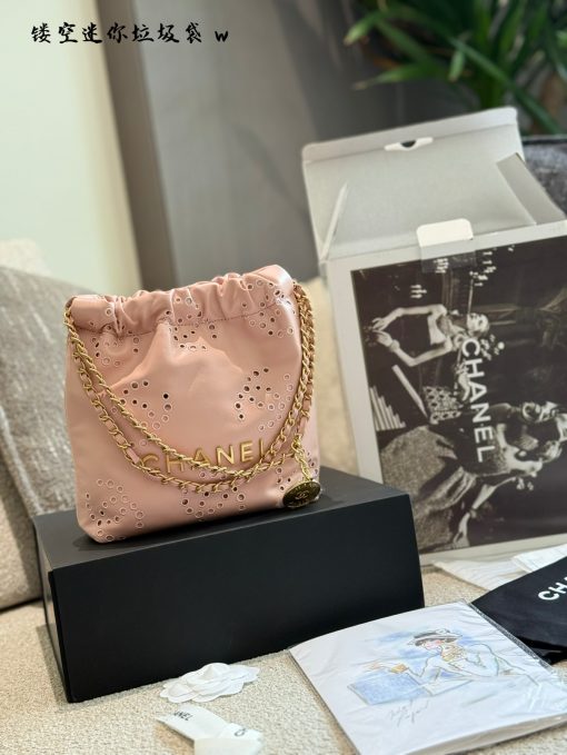 CHANEL Garbage bag - Image 4