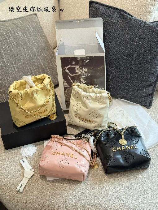 CHANEL Garbage bag - Image 2