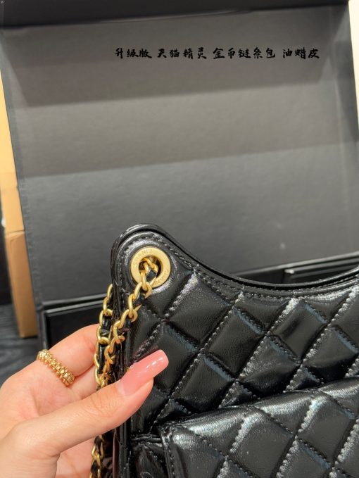 Chanel chain bag - Image 4