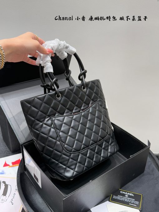CHANEL tote bag - Image 6
