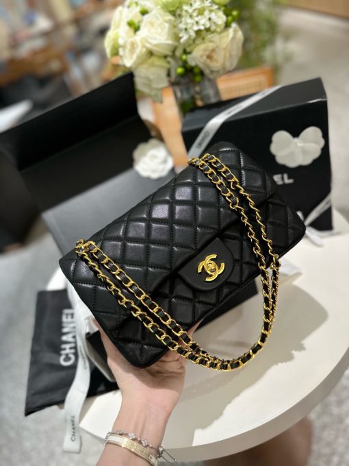 CHANEL crossbody bag - Image 9