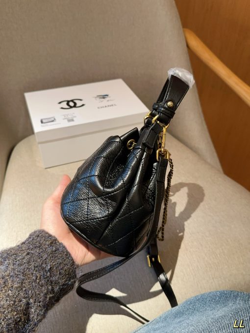 Chanel bucket bag - Image 3