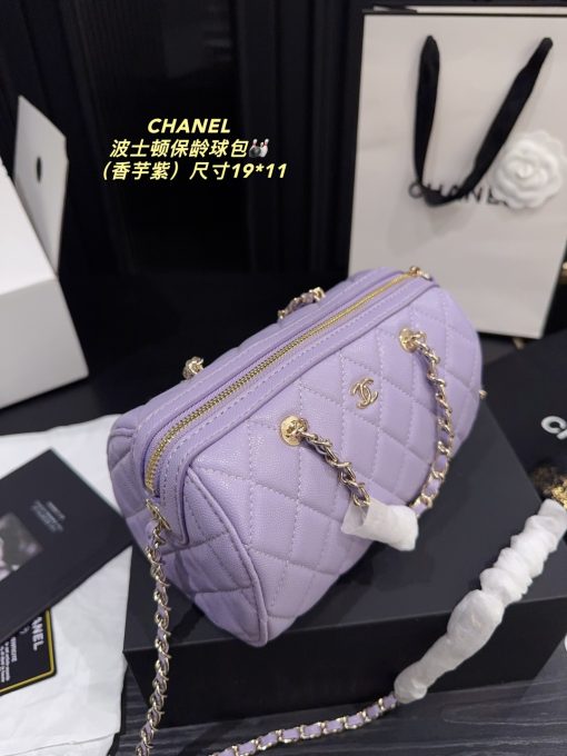 Chanel chain handbag - Image 4