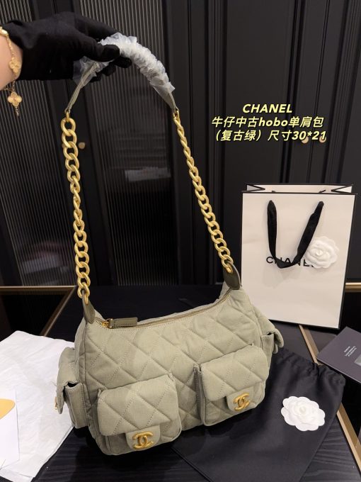CHANEL crossbody bag - Image 9