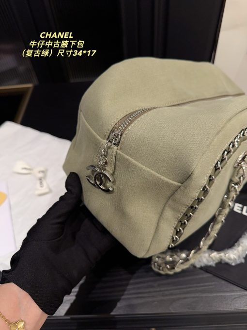 CHANEL underarm bag - Image 9