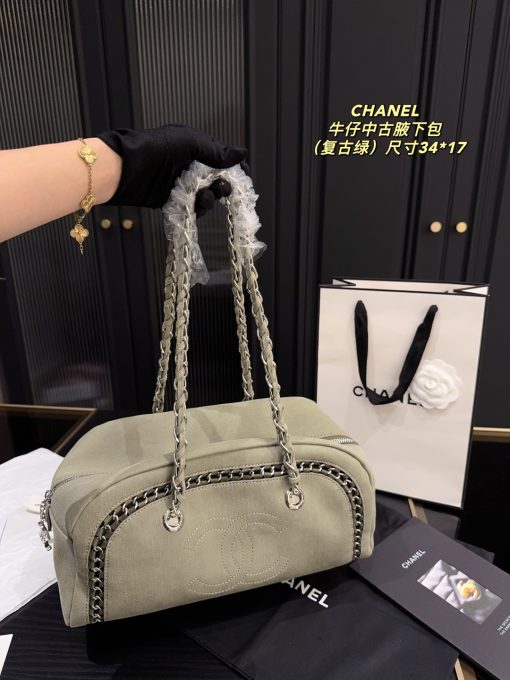 CHANEL underarm bag - Image 8