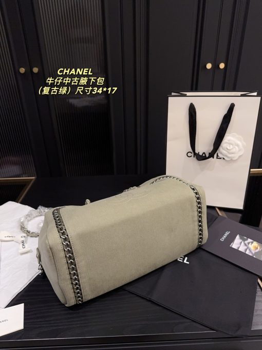 CHANEL underarm bag - Image 5