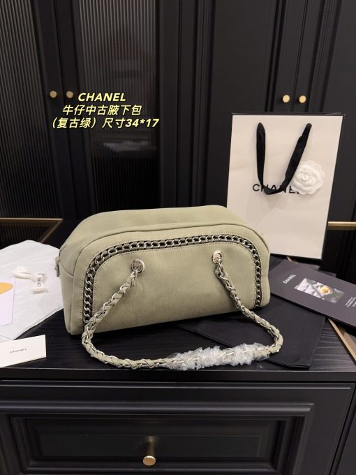 CHANEL underarm bag - Image 2