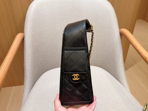 CHANEL underarm bag - Image 6