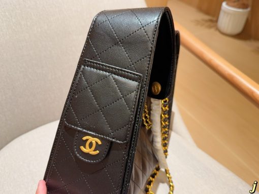 CHANEL underarm bag - Image 4