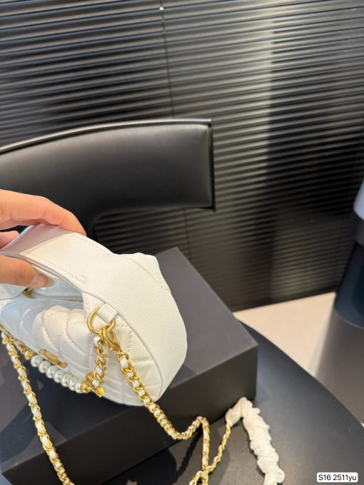 CHANEL handbag - Image 7