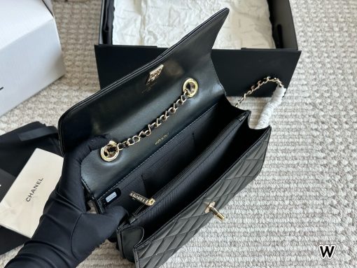 CHANEL handbag - Image 3