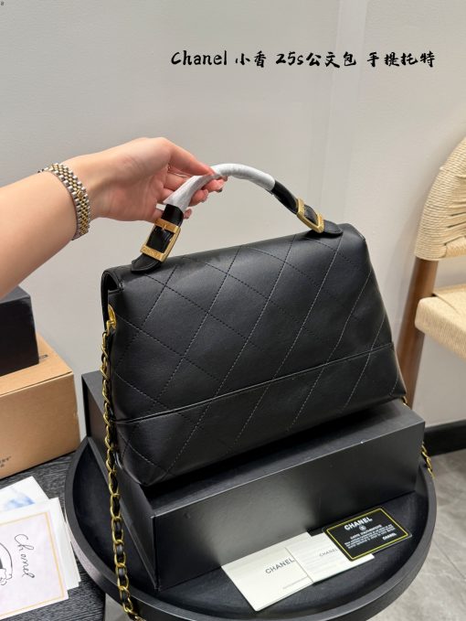 CHANEL handbag - Image 7