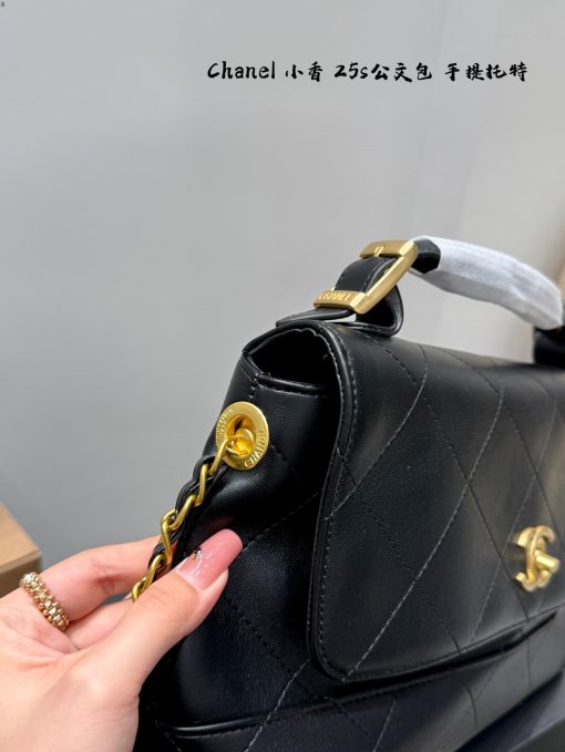 CHANEL handbag - Image 3