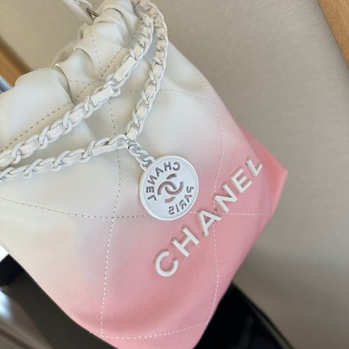 CHANEL Garbage bag - Image 8