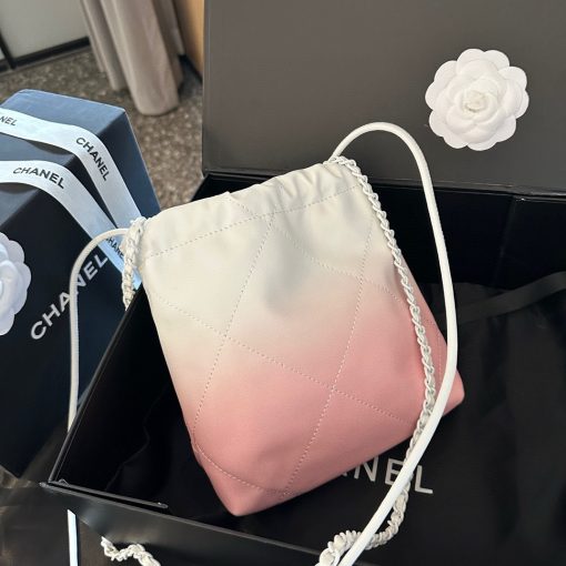 CHANEL Garbage bag - Image 4