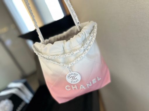 CHANEL Garbage bag - Image 2